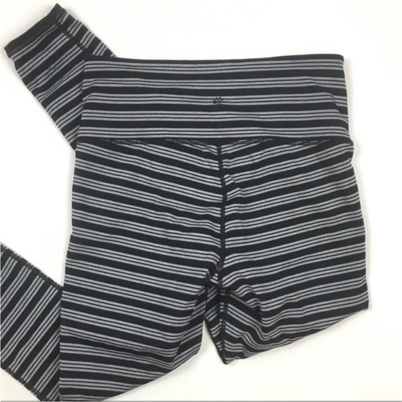Athleta Black Gray Chatarunga Tight Leggings M - Picture 4 of 6